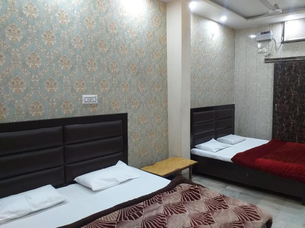 Abhiraj Guest House Mathura Exterior photo