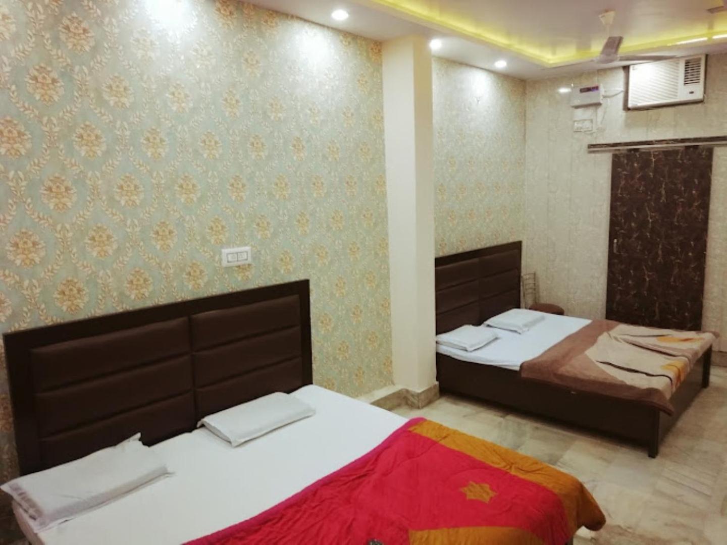 Abhiraj Guest House Mathura Exterior photo