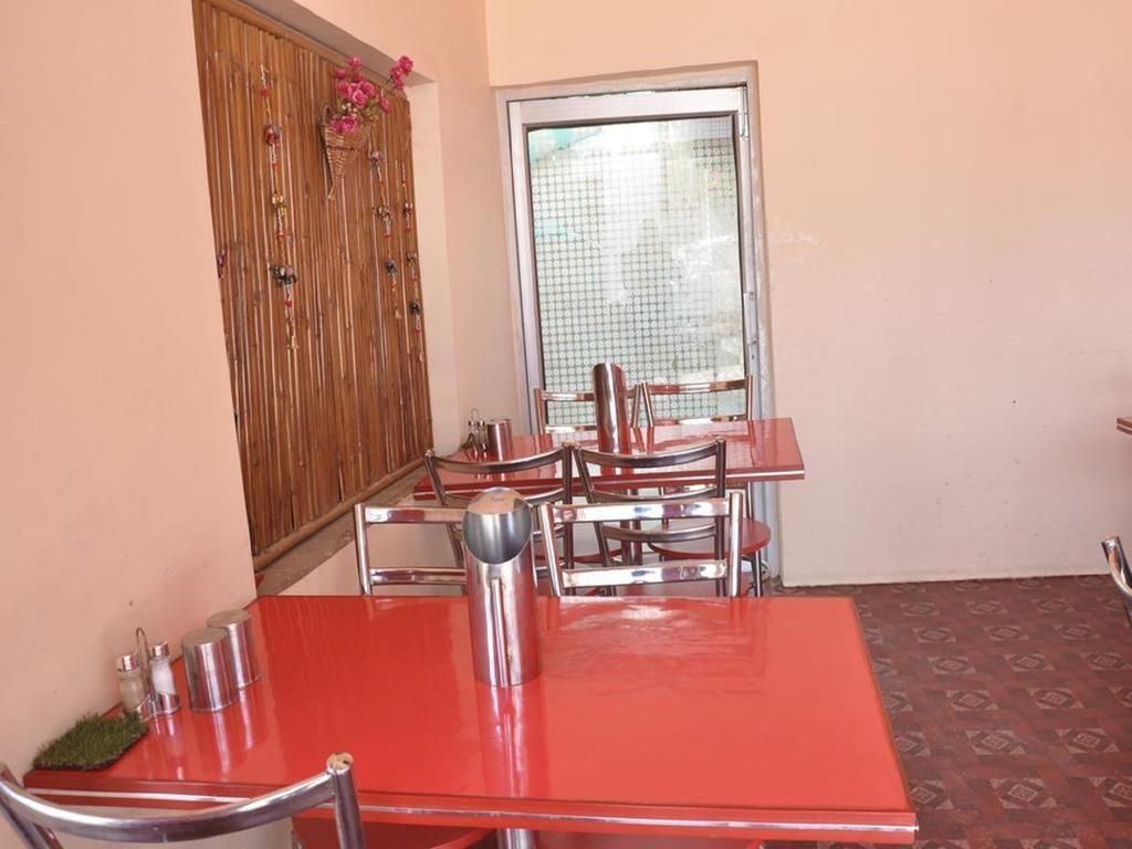 Abhiraj Guest House Mathura Exterior photo